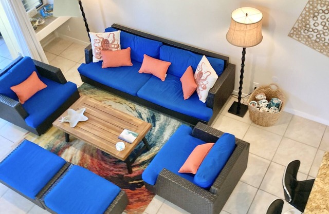 *AMAZING LOCATION* Turtle Bay