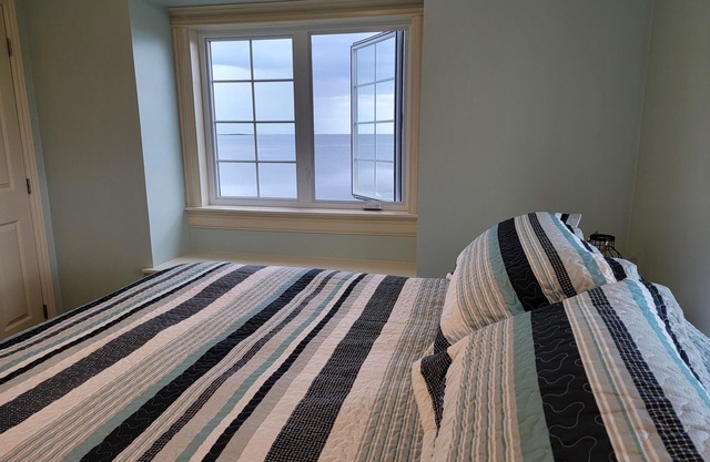 Amazing ocean views in tranquil acadian village.