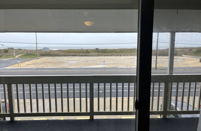 Amazing Ocean view condo, steps to the beach.