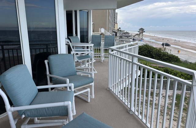 Amazing Oceanfront 3BR/3BA Condo with Incredible Views!