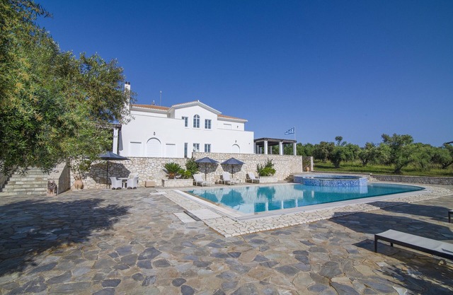 Amazing Pool Villa Kyllini Sea View, Kastro Kyllini, Greece