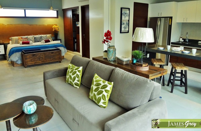 Amazing Tao loft overlooking the golf course.