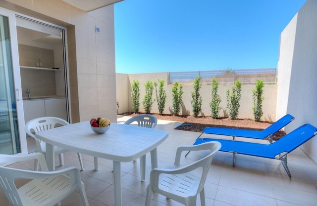 Amazing two bedroom ground floor apartment