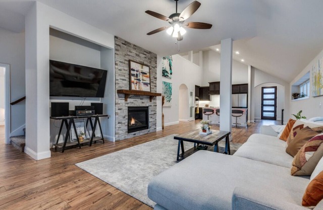 Amazing upgraded masterpiece with a nice gym upstairs, full kitchen, and games!