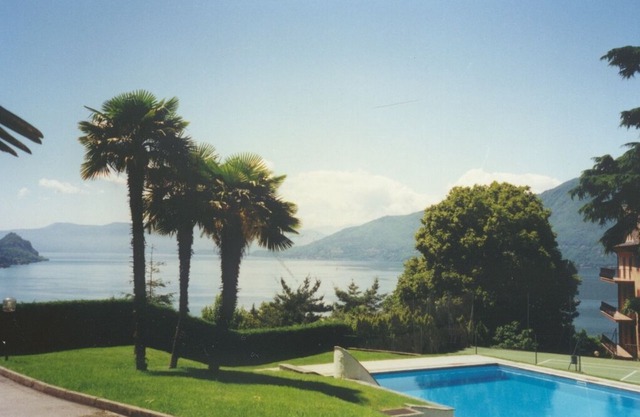 Amelia 1 with beautiful lake view in Brezzo di Bedero