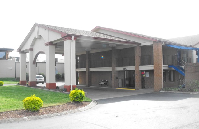 Americas Best Value Inn & Suites Murfreesboro