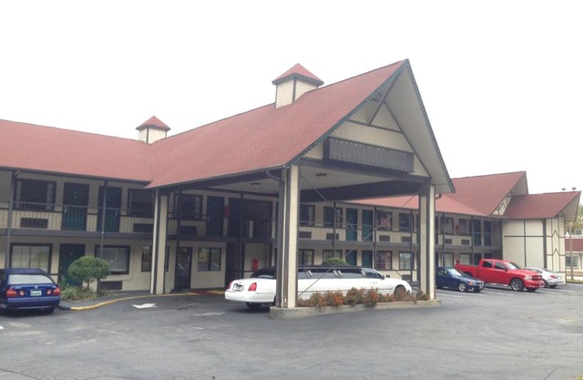 Amerivu Inn & Suites - Helen - Downtown
