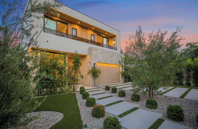 Amestoy Modern: Stunning 4BR Estate with Theater & Gym