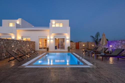 Amora Pool Villas