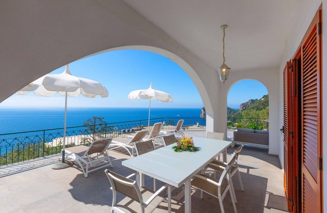 AMORE RENTALS - Villa Marina with Private Pool, Sea View, Terraces and Parking