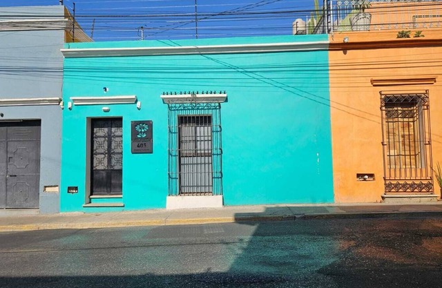 AMPLIO DEPARTAMENTO 2 PERSONAS EN EL CORAZON DE OAXACA, RECIEN REMODELADO