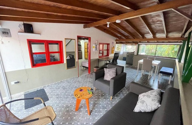 Amplio e iluminado 74 m2 Wf 200 MB ideal mascotas