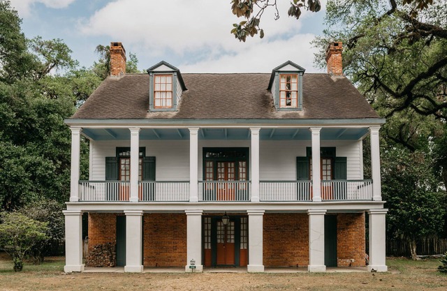 An Authentic Cajun Experience right in the heart of Lafayette
