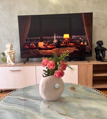 Ana Diamond Luxe Apartment