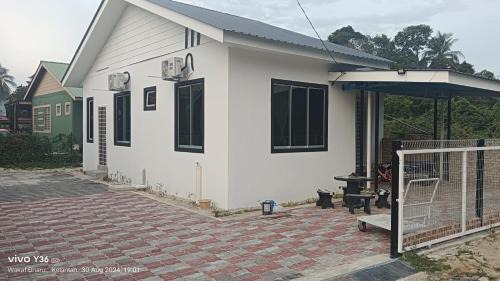 Andalus Cottage