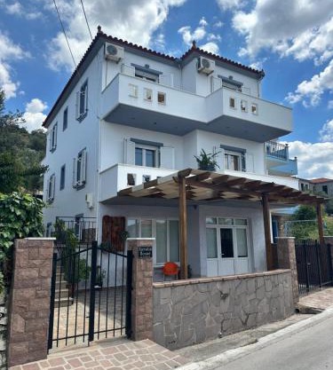 Anestis House