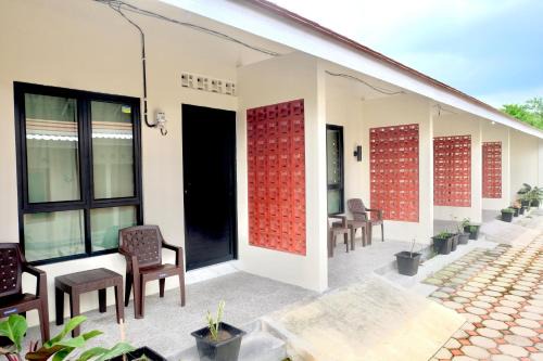 Anethos Living Tambakrejo Family Stay