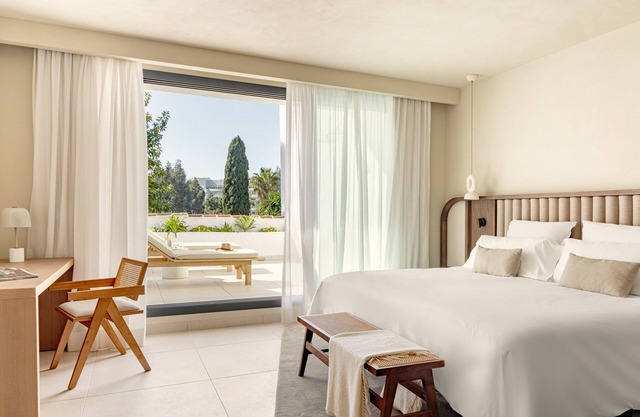 Anfitrión Villas & Suites