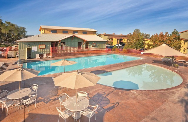 Angels Camp Resort | Three 2BR/2BA Suites