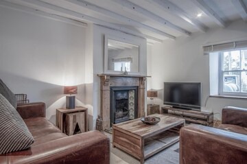 Angle Adventures - 4 Bedroom Cottage - Angle