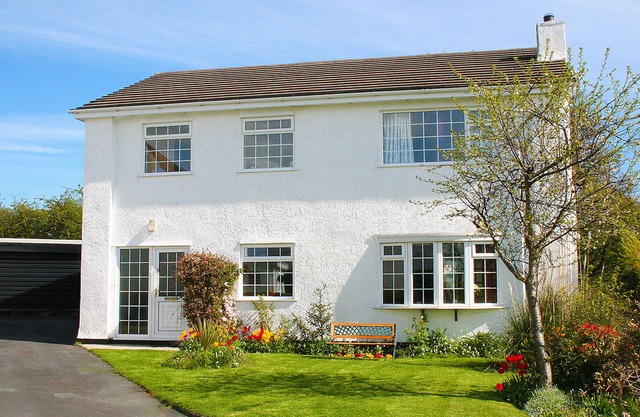 ANGLESEY WHITE HAVEN, pet friendly, with a garden in Menai Bridge