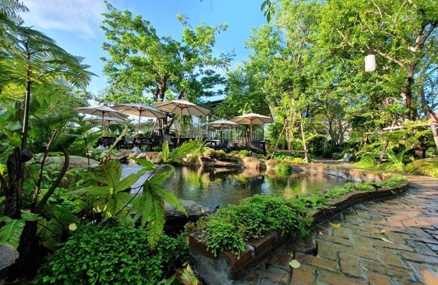 Anna-Nava Pakkret Hotel