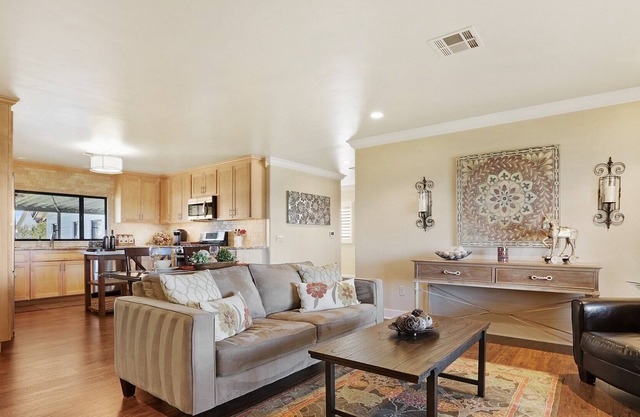 Annadan Suites is the beautifully located vineyard getaway of your dreams.