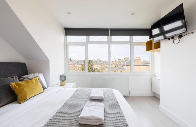 Anson Hotel Modern And Spacious Loft Suite