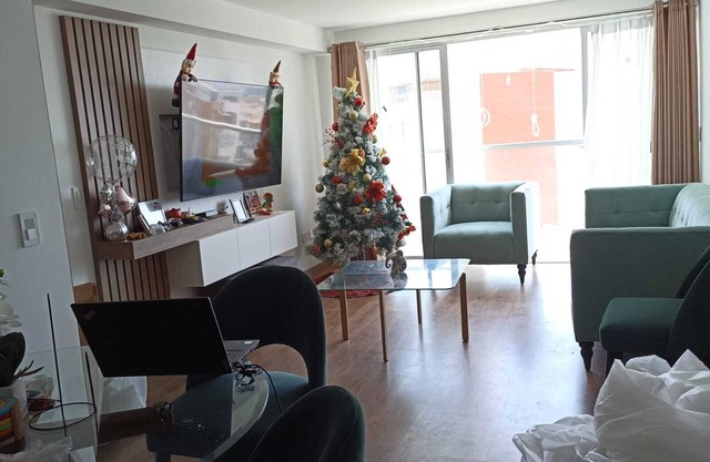 antho house