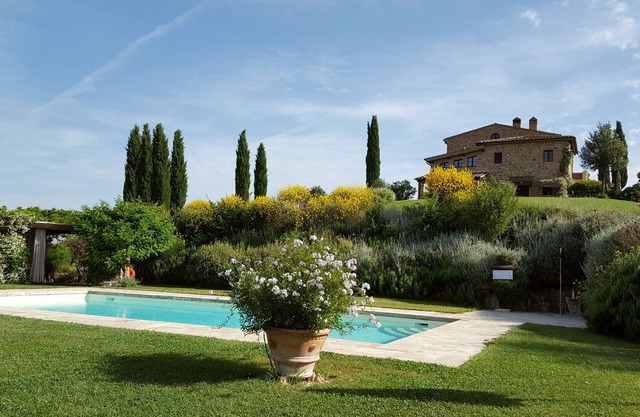 Antica fattoria 25 km a Siena di fronte a Montalcino con piscina/lezione di cucina