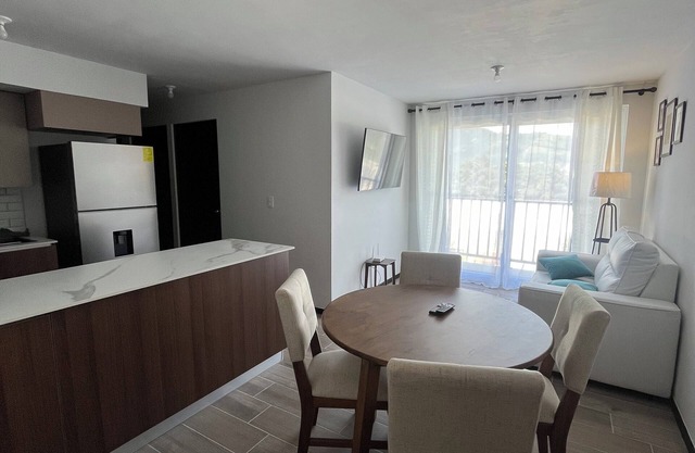 Antigua Guatemala 10 minutes Drive ,3-bedroom full apartment ,