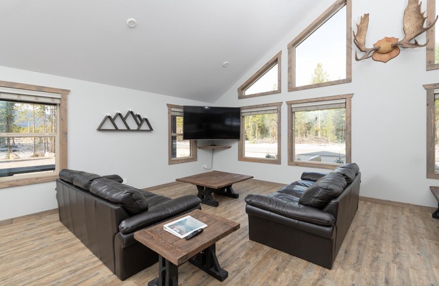 Antler Ridge Cabin Rental