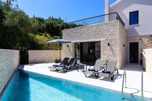 Antonis House