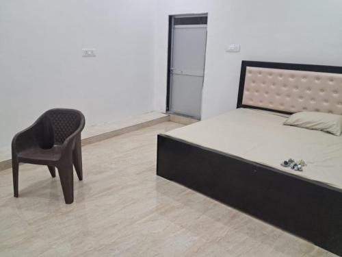 Anuj Palace
