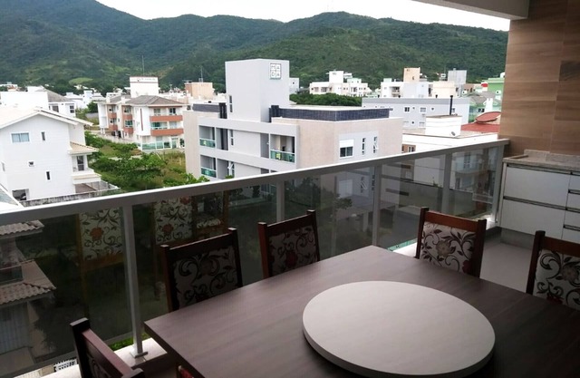 Apê duplex perto da Praia Palmas do Arvoredo em SC