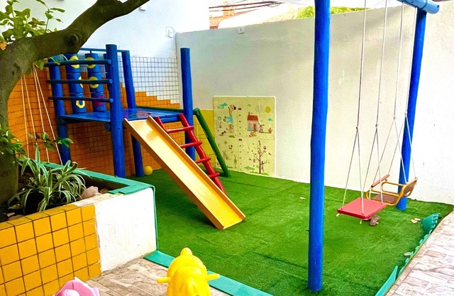 Ap 1 - Behind the Crab Walkway