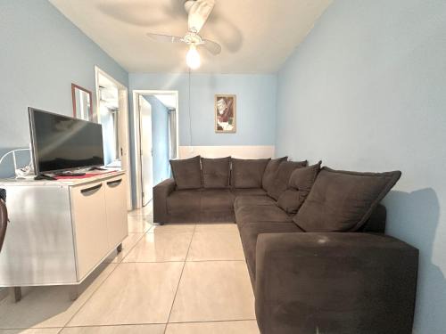 Ap 300 mts da Praia Brava