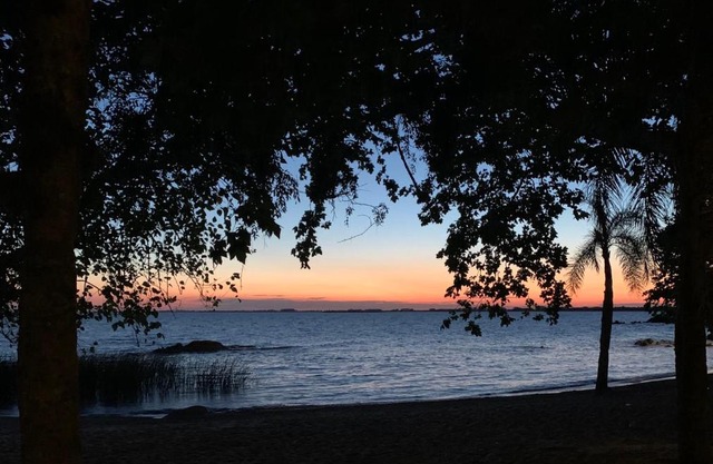 Ap beira da Praia das Ondinas