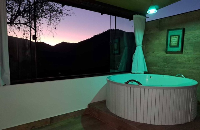 Apto. Panorâmico Master em Teresópolis,hidromassagem, Dentro do Parque Florestal