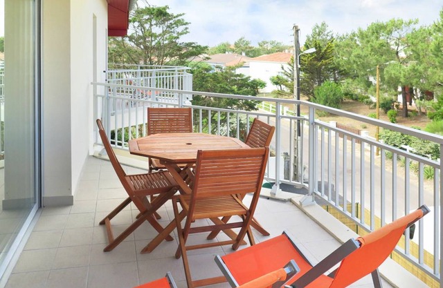 Apartment ∙ 2 bedrooms ∙ 6 guests