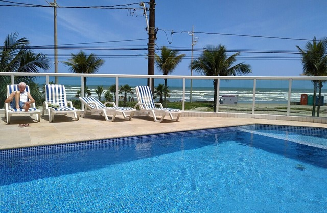 APART WATERFRONT WITH BARBECUE/POOL/WIFI