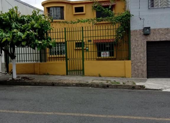 APART YENNY, MUSOC, TRACOPA bus, cerca Clinica Biblica y Carit