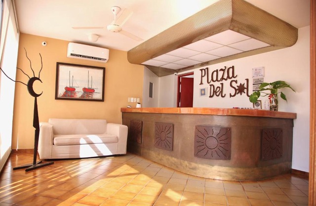 Aparta Hotel Plaza del Sol