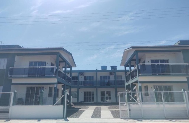 Apartamentos a 1 Quadra do Mar!