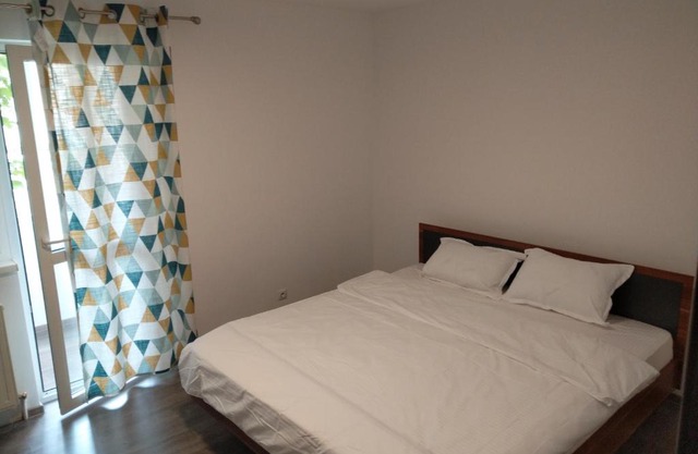 Apartament 3 camere + parcare gratuita