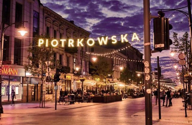 Apartament I LOVE PIOTRKOWSKA z wielkim lustrem, balkonem i klimatyzacją