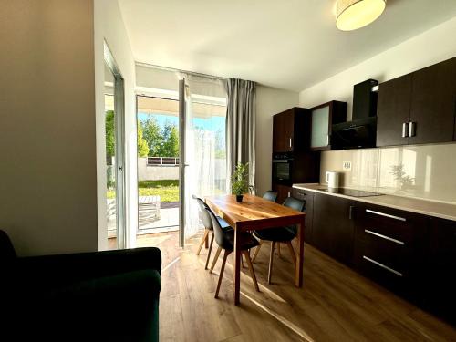 Apartament z ogrodem i parkingiem Gdańsk Południe