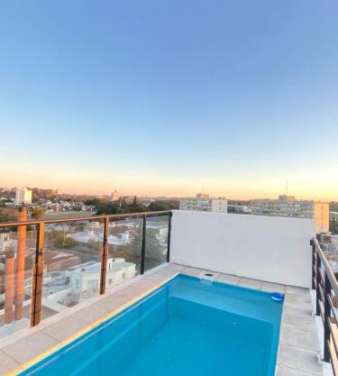 Apartamento a metros de la costanera y el lago