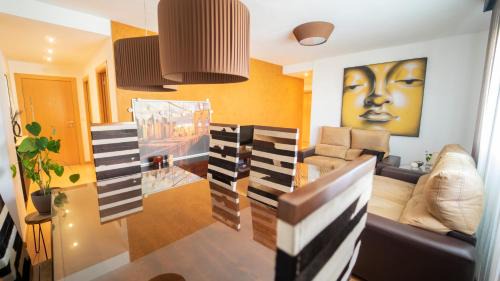 Apartamento Alhambra a 8 minutos de Granada, con Parking y Piscina