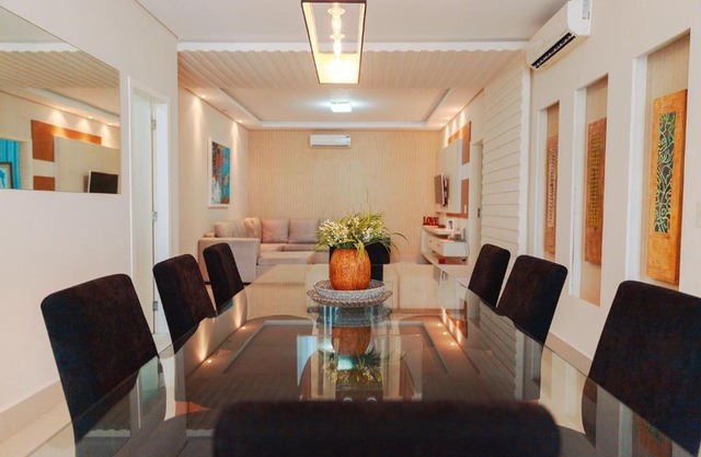 Apartamento alto padrão com 3 suítes, sala 3 ambientes todos com ar, ambientes novos e moderno.